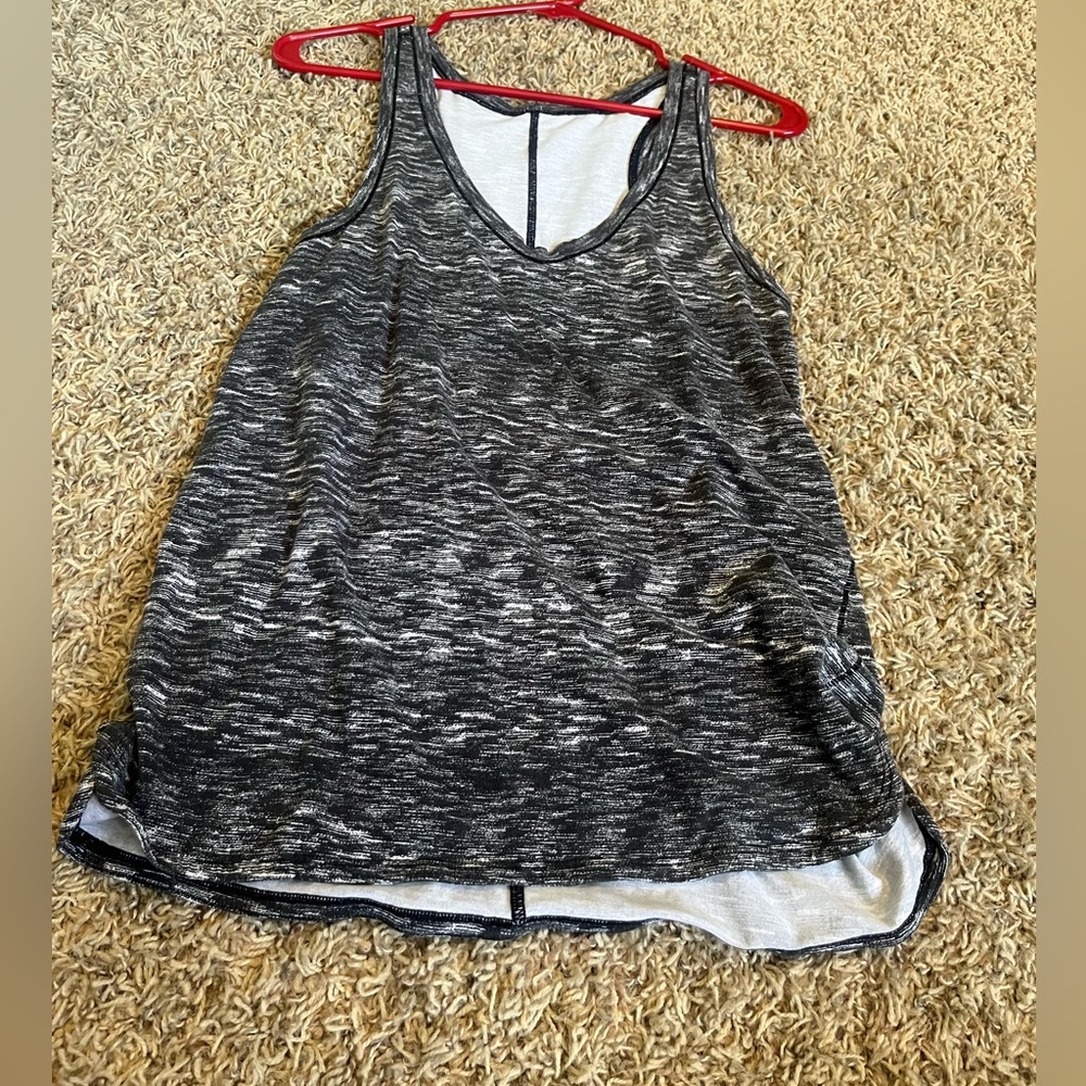 Lululemon top